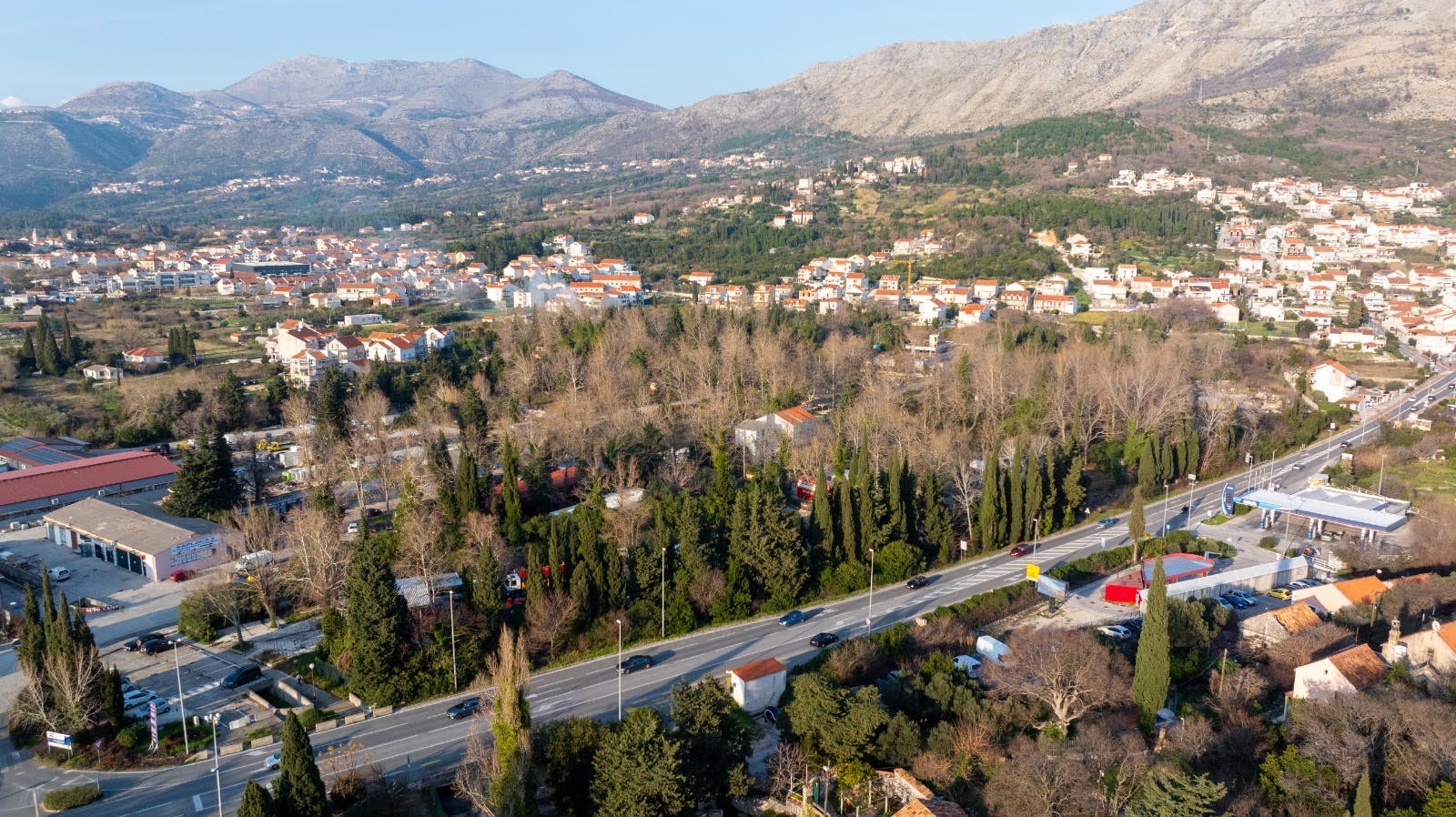 O DUGOROČNOM UTJECAJU